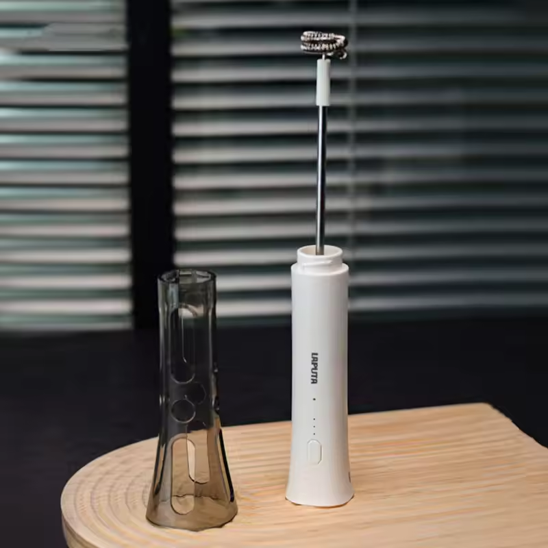 جهاز خفق الحليب الكهربائي المح - مراجعة Electric Milk Frother Handheld وسعره